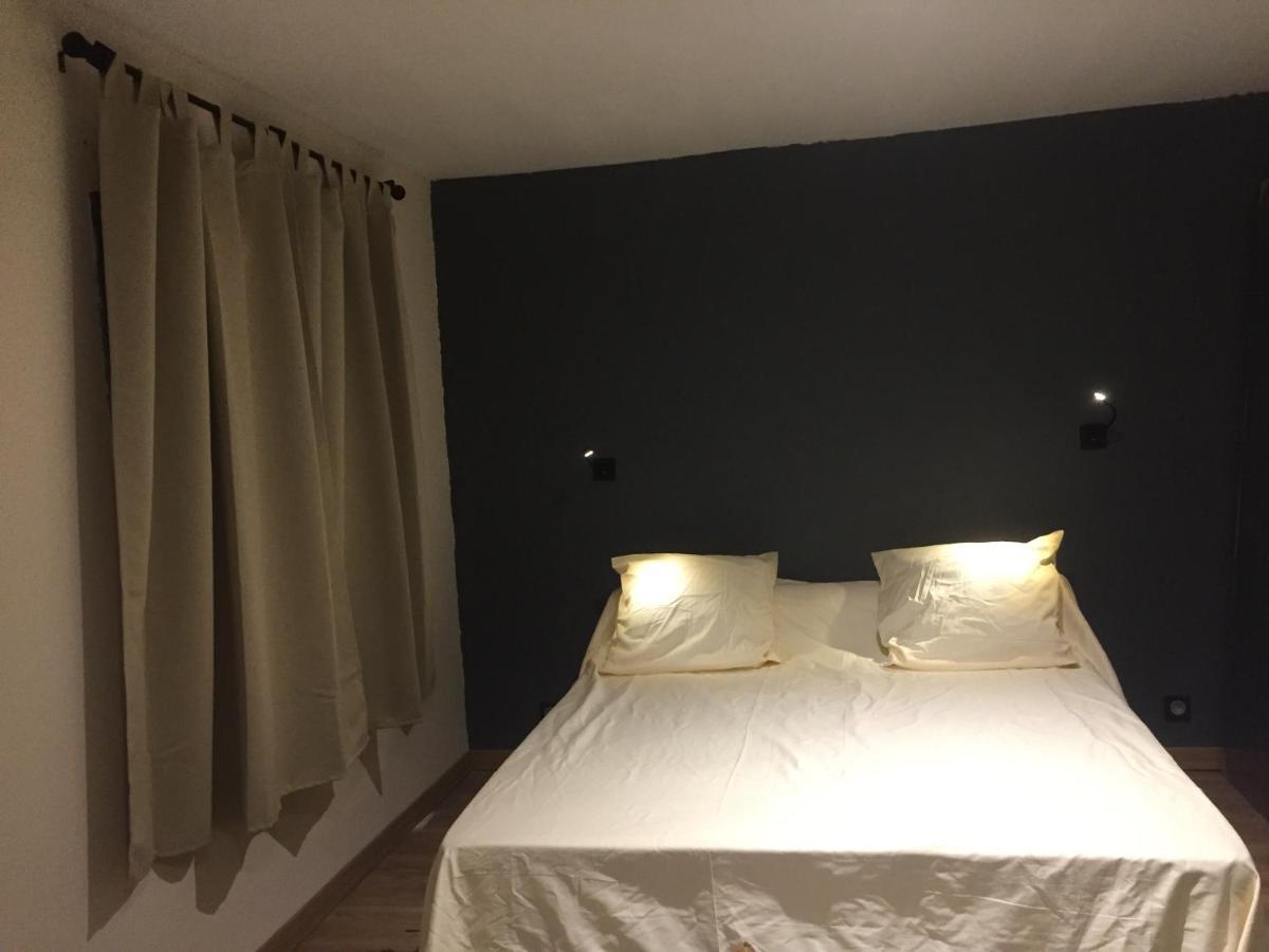 Petite Maison En Pleine Campagne Labastide-Gabausse エクステリア 写真