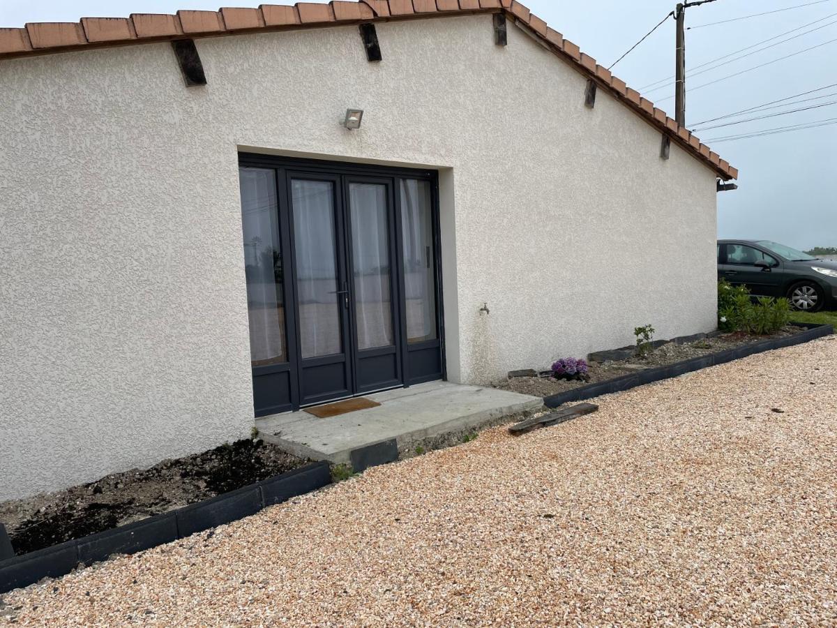 Petite Maison En Pleine Campagne Labastide-Gabausse エクステリア 写真